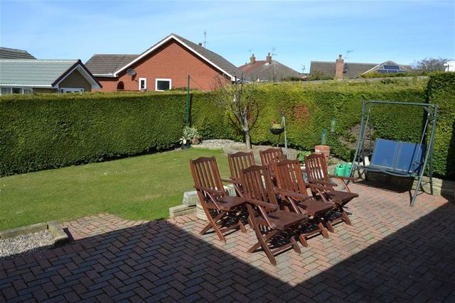  Image of 2 bedroom Property for sale in Mordacks Road Bridlington YO16 at Mordacks Road Bridlington Bridlington, YO16 6YR