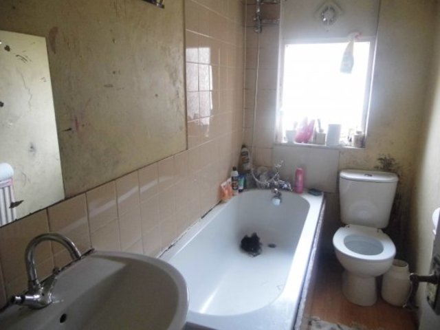  Image of 4 bedroom Terraced house for sale in Moscow Drive Old Swan Liverpool L13 at Liverpool Merseyside Liverpool, L13 7DE