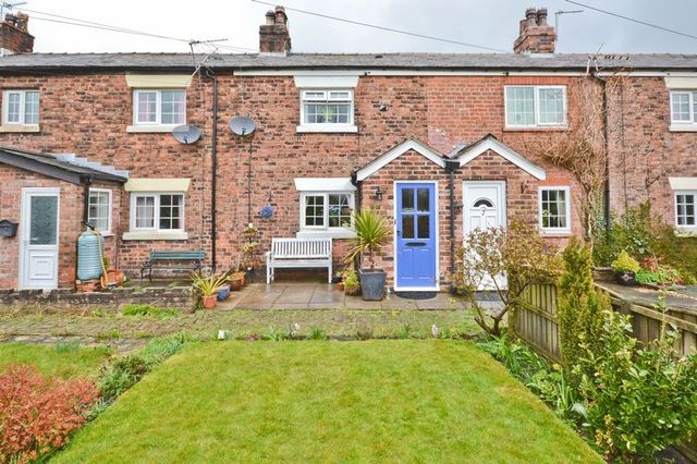  Image of 2 bedroom Cottage for sale in Moss Bridge Lane Lathom Ormskirk L40 at Moss Bridge Lane Lathom Ormskirk, L40 4BE