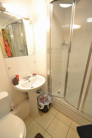  Image of 2 bedroom Apartment for sale in Moss Lane East Manchester M16 at MOSS LANE EAST MOSS LANE EAST M16 7DH MANCHESTER, M16 7DH
