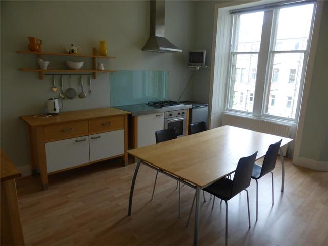 Image of 2 bedroom Flat to rent in Naseby Avenue Glasgow G11 at West End Glasgow Glasgow, G11 7JQ