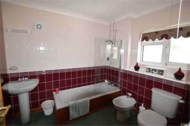  Image of 4 bedroom Detached house for sale in Herridge Orchard New Exeter Street Chudleigh Newton Abbot TQ13 at New Exeter Street Chudleigh Chudleigh, TQ13 0EB