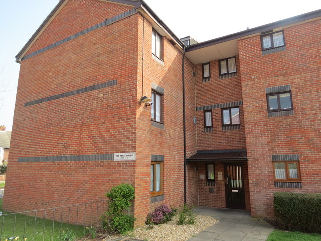  Image of 1 bedroom Flat for sale in New Priory Gardens Portchester Fareham PO16 at New Priory Gardens  Fareham, PO16 9UH