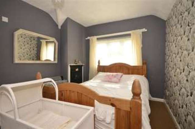  Image of 4 bedroom Terraced house for sale in Peasmead Terrace New Road London E4 at Chingford London Chingford, E4 6NU