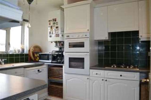  Image of 1 bedroom Flat for sale in Newton Road Chigwell IG7 at Chigwell Essex Chigwell, IG7 4AH