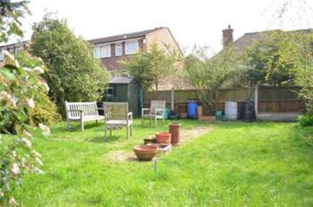  Image of 1 bedroom Flat for sale in Newton Road Chigwell IG7 at Chigwell Essex Chigwell, IG7 4AH