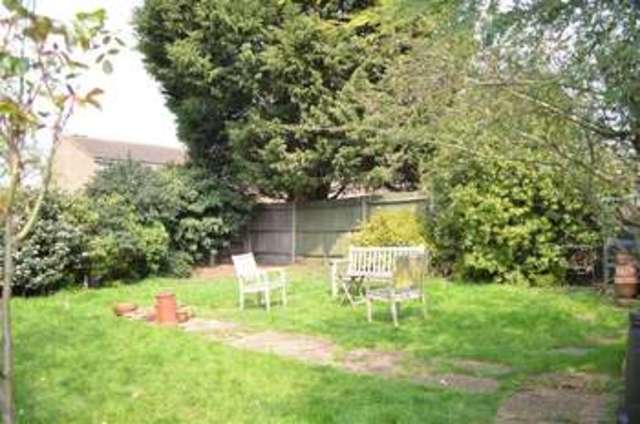  Image of 1 bedroom Flat for sale in Newton Road Chigwell IG7 at Chigwell Essex Chigwell, IG7 4AH