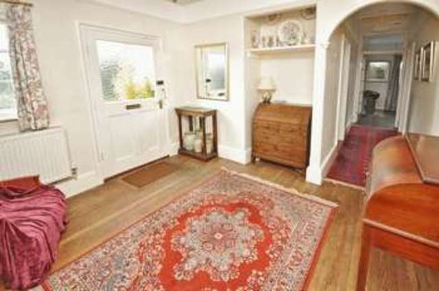  Image of 4 bedroom Detached house for sale in Norman Avenue Abingdon OX14 at Norman Avenue  Abingdon, OX14 2HQ