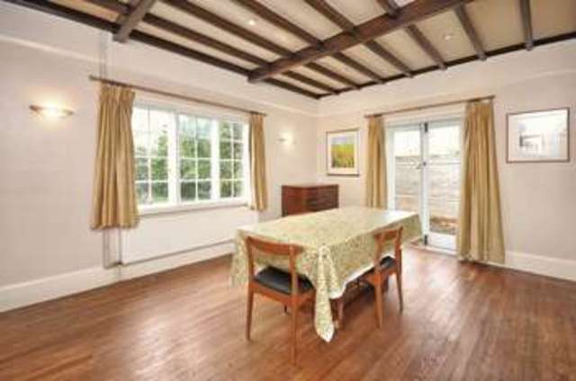  Image of 4 bedroom Detached house for sale in Norman Avenue Abingdon OX14 at Norman Avenue  Abingdon, OX14 2HQ