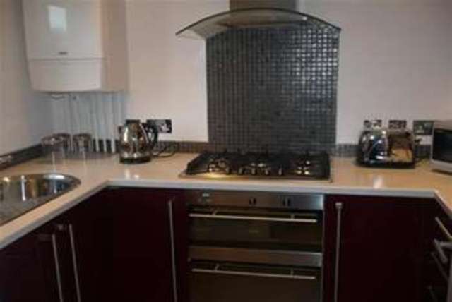  Image of 1 bedroom Flat to rent in Grosvenor Road Swindon SN1 at Swindon, SN1 4LU