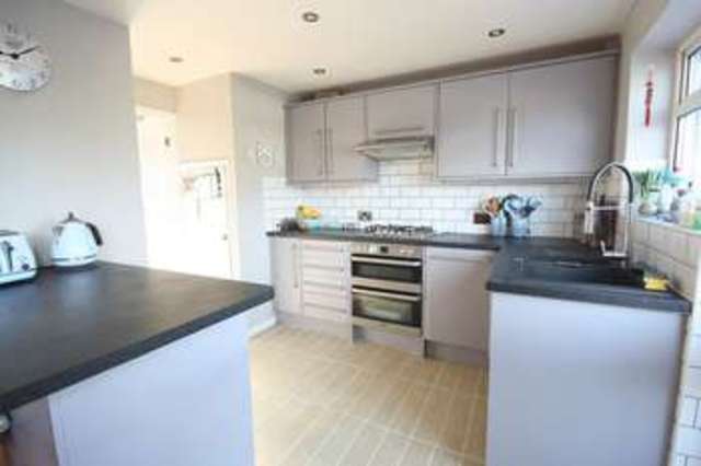  Image of 3 bedroom Detached house for sale in Oaktree Close Bearley Stratford-upon-Avon CV37 at Oaktree Close  Bearley, CV37 0SD