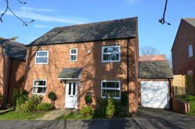  Image of 4 bedroom Detached house for sale in Oakville Drive Birmingham B31 at Oakville Drive Northfield Birmingham, B31 2AE