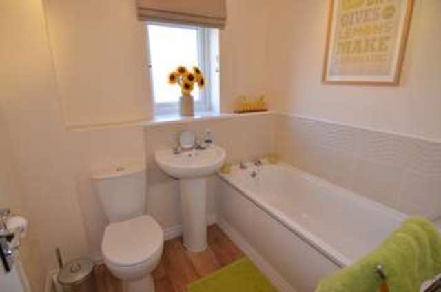  Image of 4 bedroom Detached house for sale in Oakville Drive Birmingham B31 at Oakville Drive Northfield Birmingham, B31 2AE