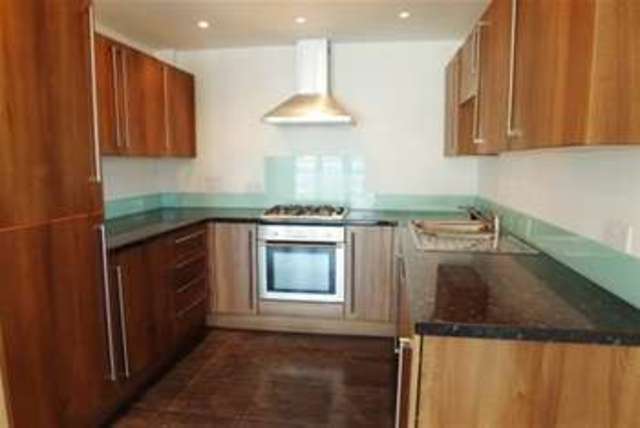  Image of 2 bedroom Flat to rent in The Crescent Plymouth PL1 at Plymouth, PL1 3FG