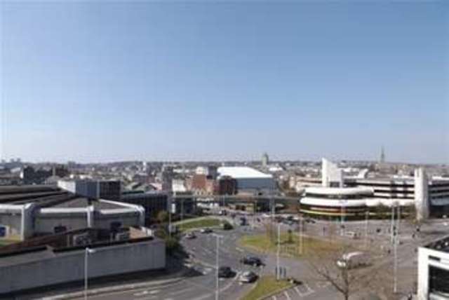  Image of 2 bedroom Flat to rent in The Crescent Plymouth PL1 at Plymouth, PL1 3FG