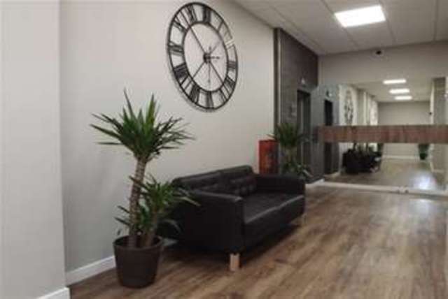  Image of 2 bedroom Flat to rent in The Crescent Plymouth PL1 at Plymouth, PL1 3FG