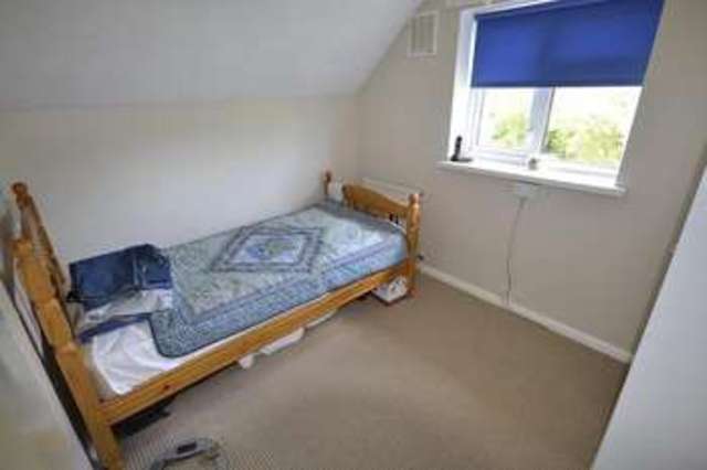 Image of 3 bedroom Detached house for sale in Ocklynge Close Bexhill-on-Sea TN39 at Little Common  Bexhill On Sea, TN39 4PF