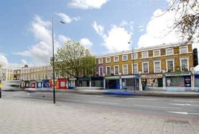  Image of 1 bedroom Flat to rent in Old Kent Road London SE1 at London, SE1 5AA