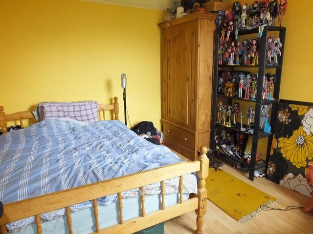  Image of 3 bedroom Terraced house for sale in St. Margaret