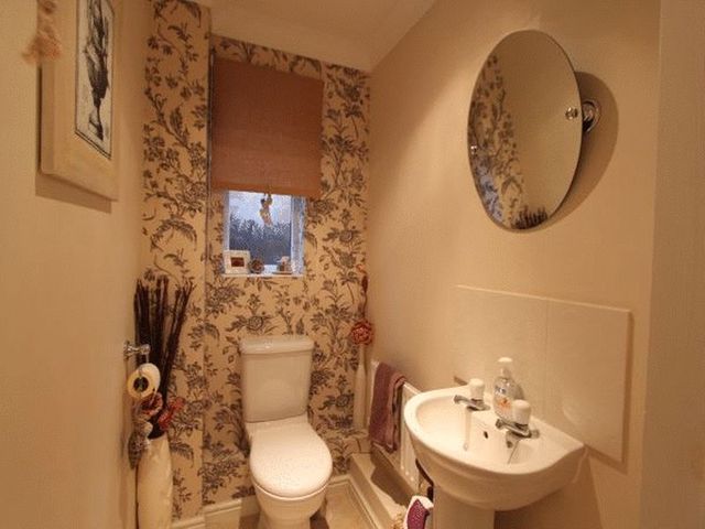  Image of 4 bedroom Property to rent in Orchard Close Caddington Luton LU1 at Orchard Close Caddington Luton, LU1 4EB