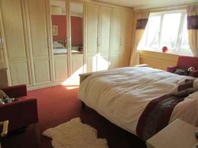  Image of 4 bedroom Detached house for sale in Orchard Way Shapwick Bridgwater TA7 at Shapwick, TA7 9NU