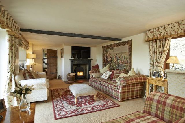  Image of 4 bedroom Detached house for sale in Orleton Stanford Bridge Worcester WR6 at Orleton Stanford Bridge Worcester, WR6 6SU