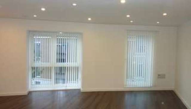  Image of 1 bedroom Flat to rent in Loxford Gardens London N5 at 17 Loxford Gardens  London, N5 1FX