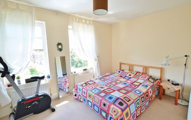  Image of 1 bedroom Property to rent in Osier Crescent London N10 at Osier Crescent  London, N10 1QS