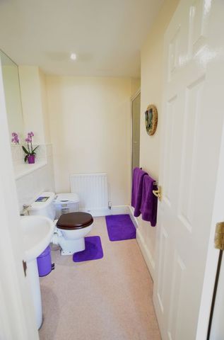  Image of 1 bedroom Property to rent in Osier Crescent London N10 at Osier Crescent  London, N10 1QS