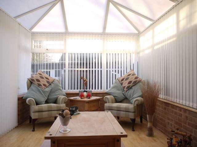  Image of 4 bedroom Semi-Detached house for sale in Oxenhope Bracknell RG12 at Oxenhope  Bracknell, RG12 7DY