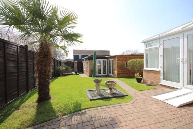  Image of 4 bedroom Semi-Detached house for sale in Oxenhope Bracknell RG12 at Oxenhope  Bracknell, RG12 7DY