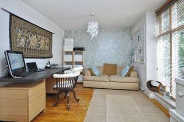  Image of 4 bedroom Semi-Detached house for sale in Oxford Road Abingdon OX14 at Oxford Road  Abingdon, OX14 2DS