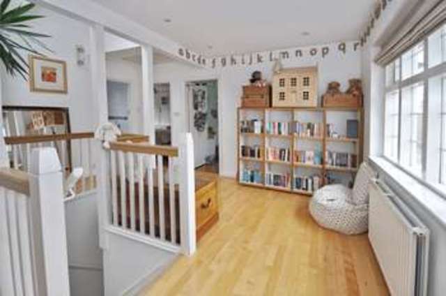  Image of 4 bedroom Semi-Detached house for sale in Oxford Road Abingdon OX14 at Oxford Road  Abingdon, OX14 2DS