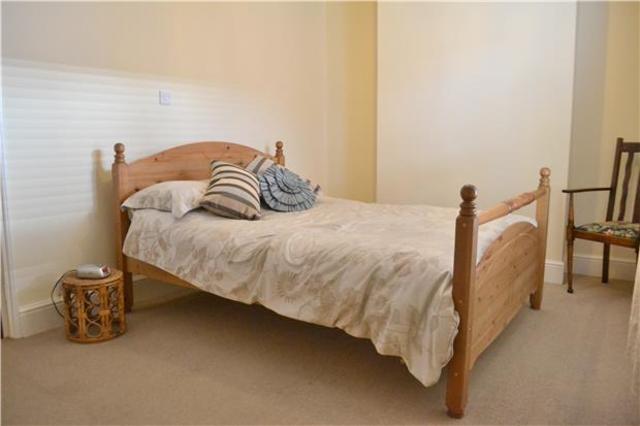  Image of 2 bedroom Terraced house to rent in Oxford Terrace Gloucester GL1 at Gloucester, GL1 3NT