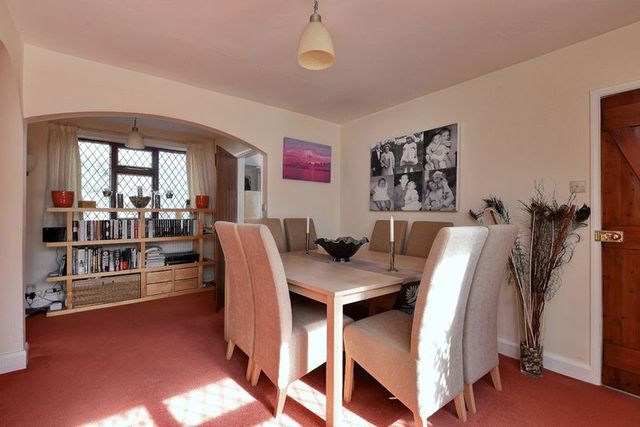  Image of 4 bedroom Detached house for sale in Norwell Woodhouse Newark NG23 at Norwell Woodhouse Newark, NG23 6NG