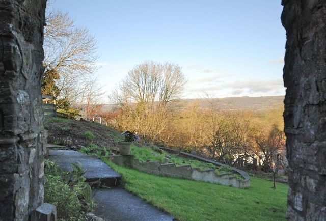 Image of 6 bedroom Property for sale in Panborough Panborough Wells BA5 at Panborough Wells, BA5 1PN