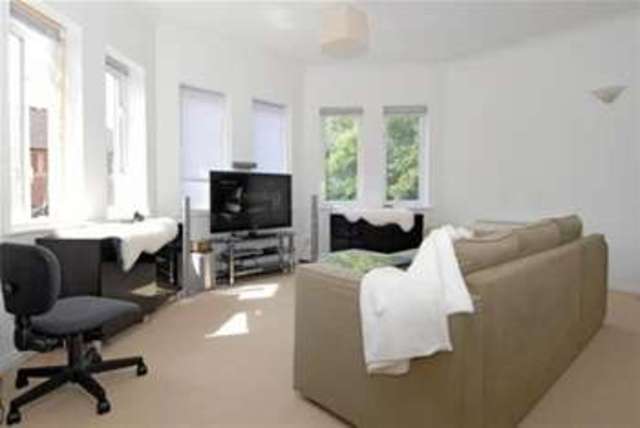  Image of 2 bedroom Flat to rent in Paradise Square Oxford OX1 at Oxford, OX1 1UD
