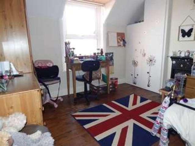 Image of 3 bedroom Semi-Detached house for sale in Park Avenue Castle Cary BA7 at Castle Cary, BA7 7HE
