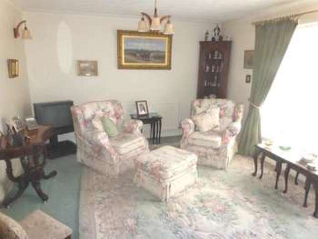  Image of 2 bedroom Ground Flat for sale in Park Avenue Porthcawl CF36 at Porthcawl  Porthcawl, CF36 3ER