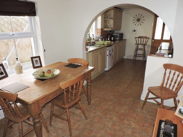  Image of 3 bedroom Terraced house to rent in Park Road Lowestoft NR32 at Park Road  Lowestoft, NR32 1SP