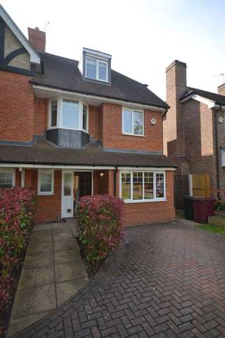  Image of 1 bedroom House Share to rent in Parkside Road Reading RG30 at Parkside Road  Reading, RG30 2DA