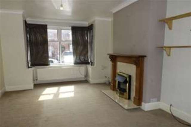  Image of 3 bedroom Detached house to rent in Pavilion Road Broadwater Worthing BN14 at Worthing, BN14 7EF
