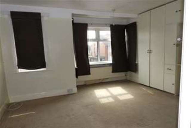  Image of 3 bedroom Detached house to rent in Pavilion Road Broadwater Worthing BN14 at Worthing, BN14 7EF