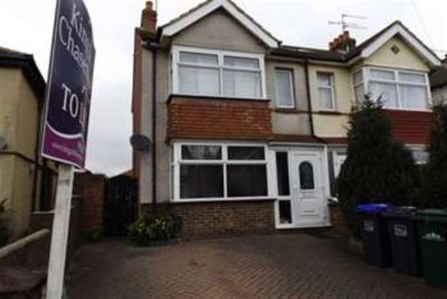  Image of 3 bedroom Detached house to rent in Pavilion Road Broadwater Worthing BN14 at Worthing, BN14 7EF