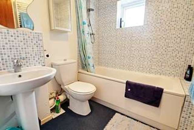  Image of 2 bedroom Flat for sale in Perry Mead Enfield EN2 at Perry Mead  Enfield, EN2 8BZ