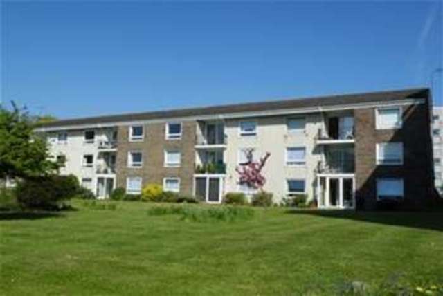  Image of 2 bedroom Flat to rent in Lichfield Court Pevensey Garden Worthing BN11 at Worthing, BN11 5PF