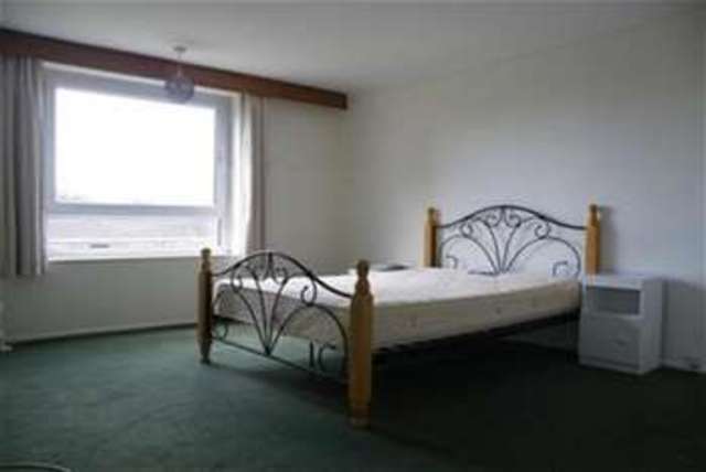  Image of 2 bedroom Flat to rent in Lichfield Court Pevensey Garden Worthing BN11 at Worthing, BN11 5PF