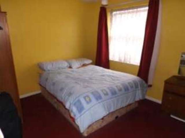  Image of 2 bedroom Flat for sale in Pinhoe Road Exeter EX4 at Pinhoe Road Exeter Exwick, EX4 7HQ