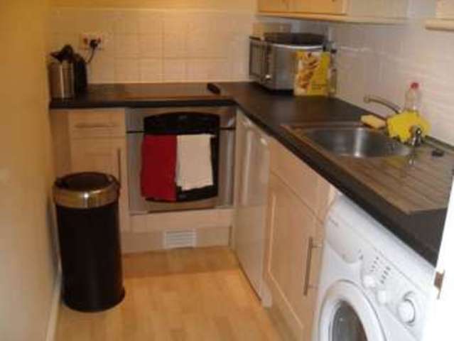  Image of 1 bedroom Flat to rent in Pittville Lawn Cheltenham GL52 at Pittville Lawn  Cheltenham, GL52 2BE