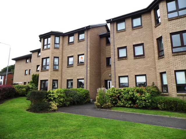  Image of 2 bedroom Flat to rent in Polsons Crescent Paisley PA2 at Paisley Renfrewshire Renfrewshire, PA2 6AX